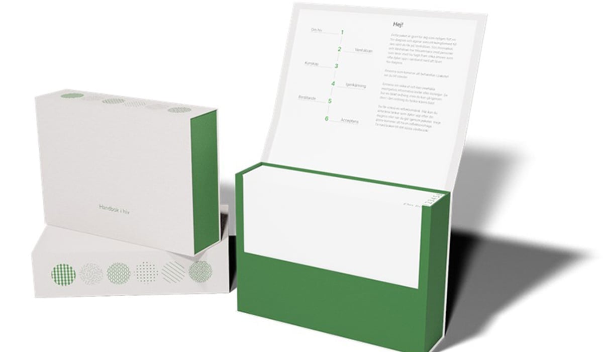 Bild på en handbok i HIV