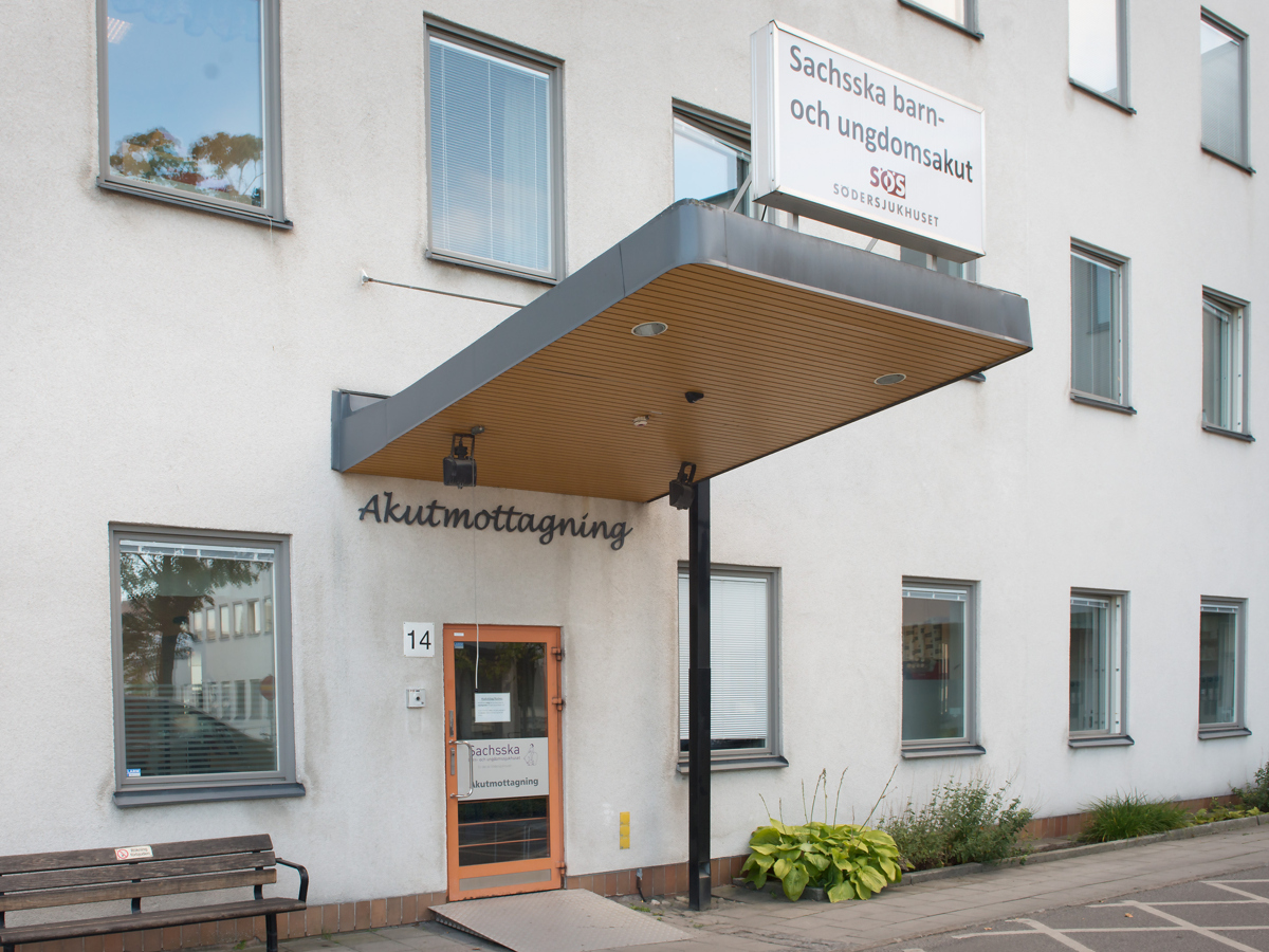 Bild på entré till ungdomsakutmottagning på Södersjukhuset