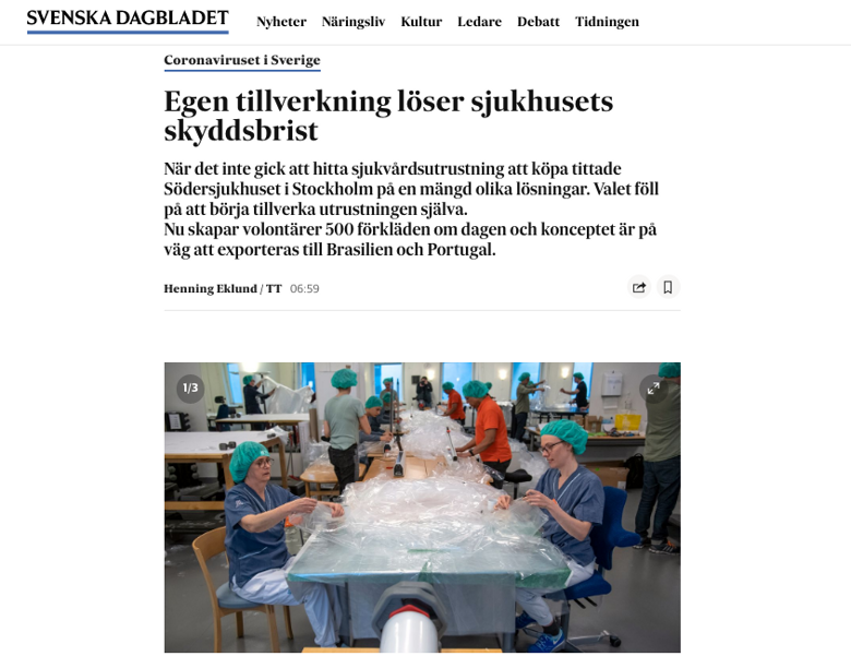 En artikel från Svenska Dagbladet med titeln ”Egen tillverkning löser sjukhusets skyddsbrist” och med ett fotot av en grupp människor vid ett bord som tillverkar skyddsförkläden.