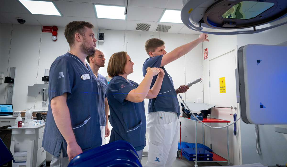 Ukrainabesök, strålbehandlingen