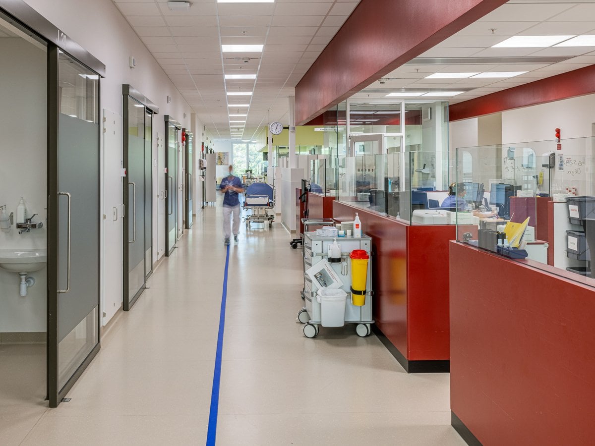 vinröda moduler på akuten