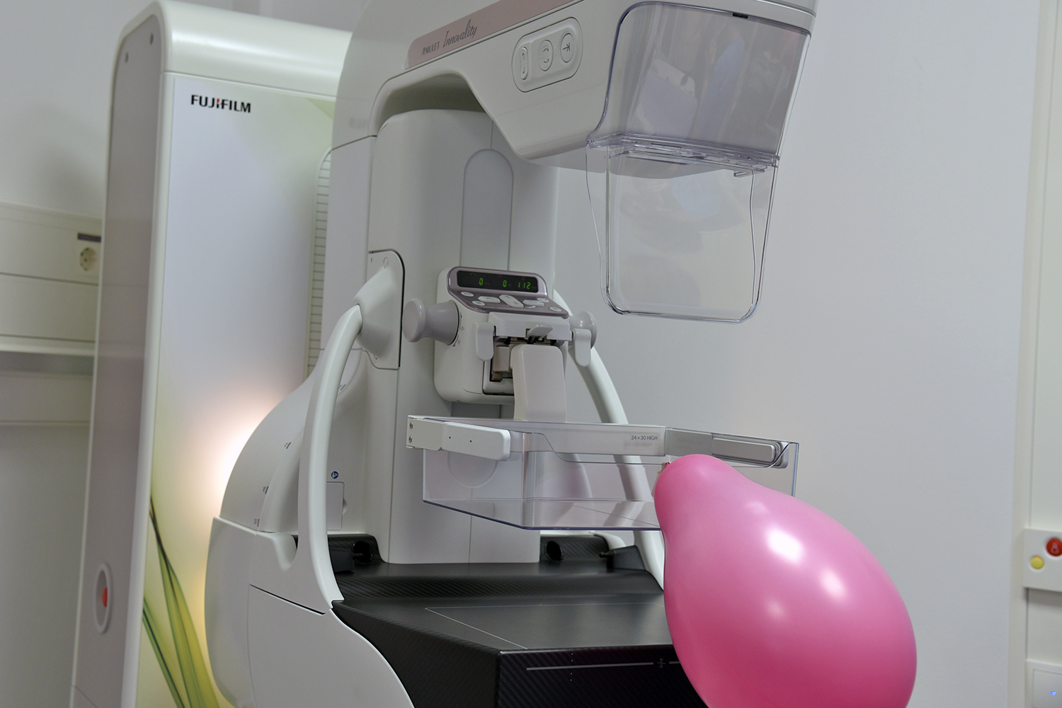 Bild på mammografiapparat